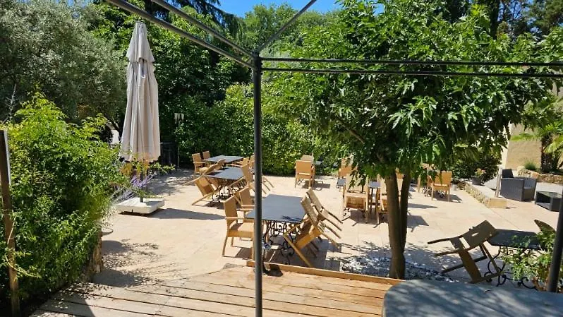 Hotel La Madone à La Tour-dʼAigues